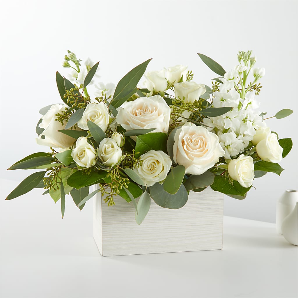 Fresh Linen Box Bouquet – SCOTT'S FLOWERS, Amarillo TX