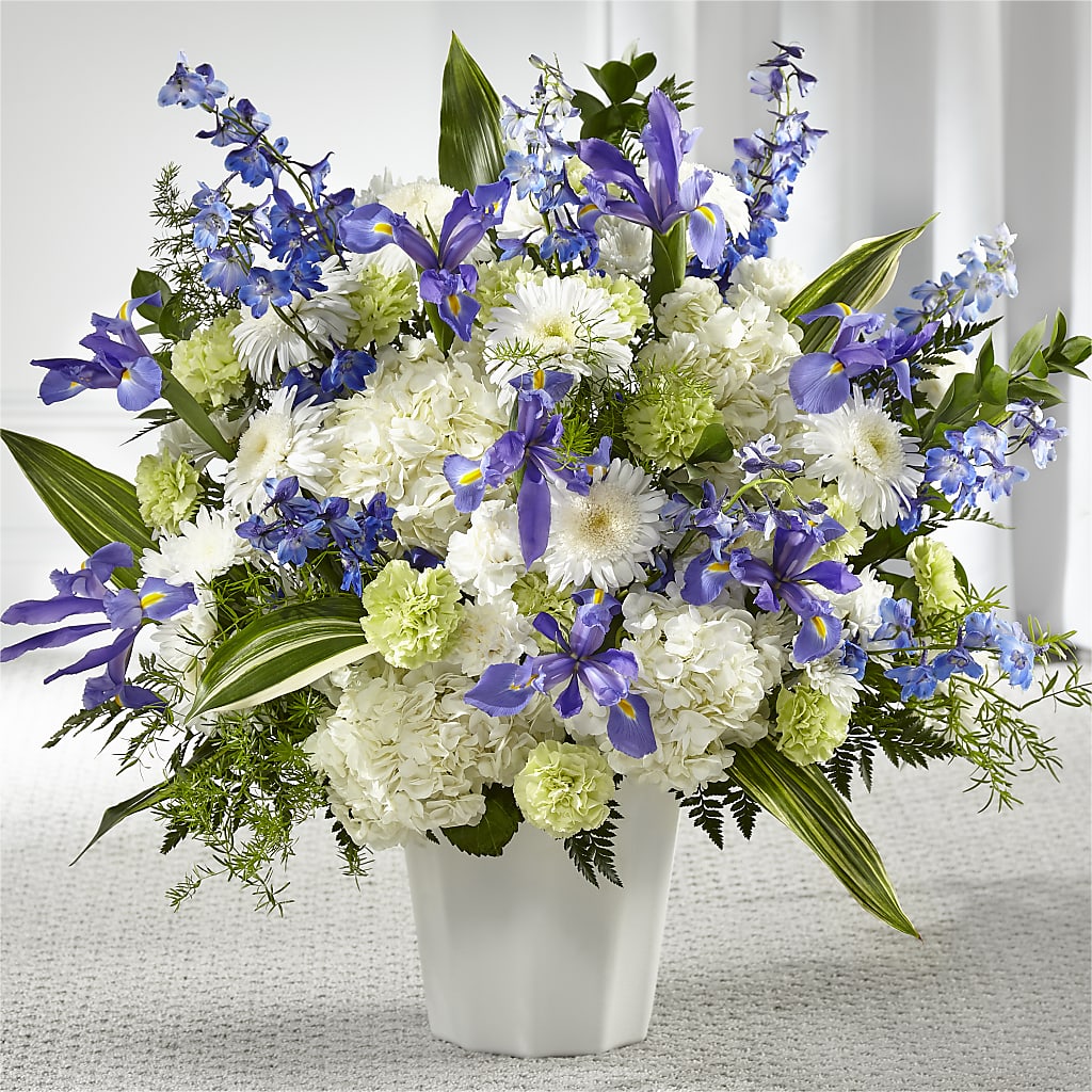 Soft Serenity Floor Basket – SCOTT'S FLOWERS, Amarillo TX