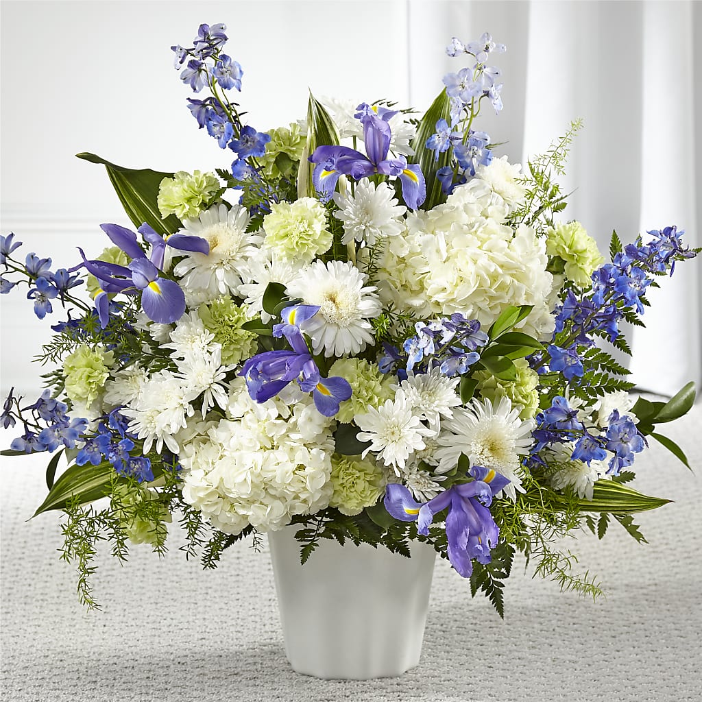 Soft Serenity Floor Basket – SCOTT'S FLOWERS, Amarillo TX