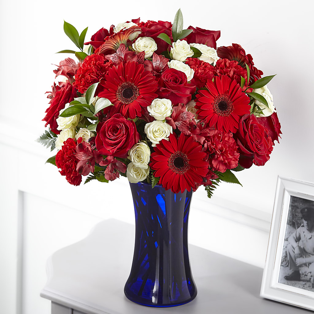 Hearts Embrace Bouquet – SCOTT'S FLOWERS, Amarillo TX