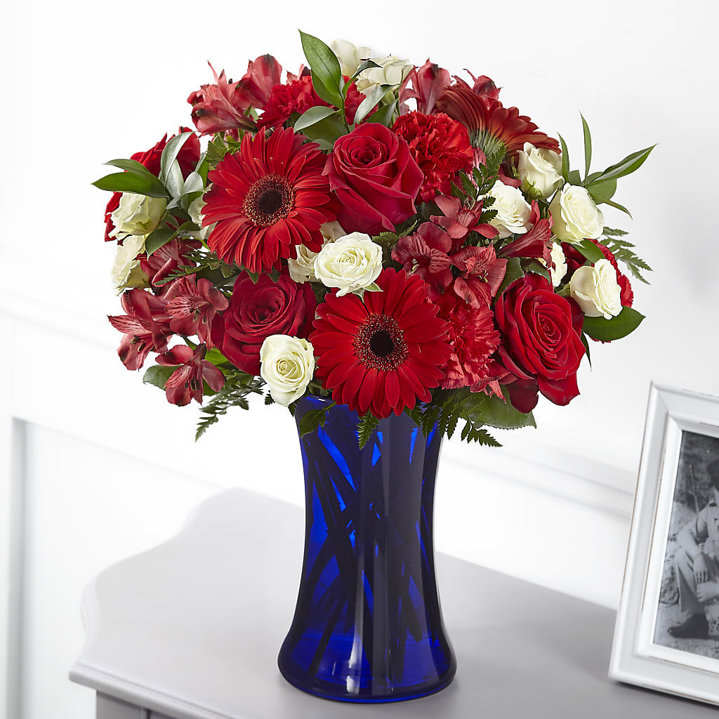 Hearts Embrace Bouquet – SCOTT'S FLOWERS, Amarillo TX