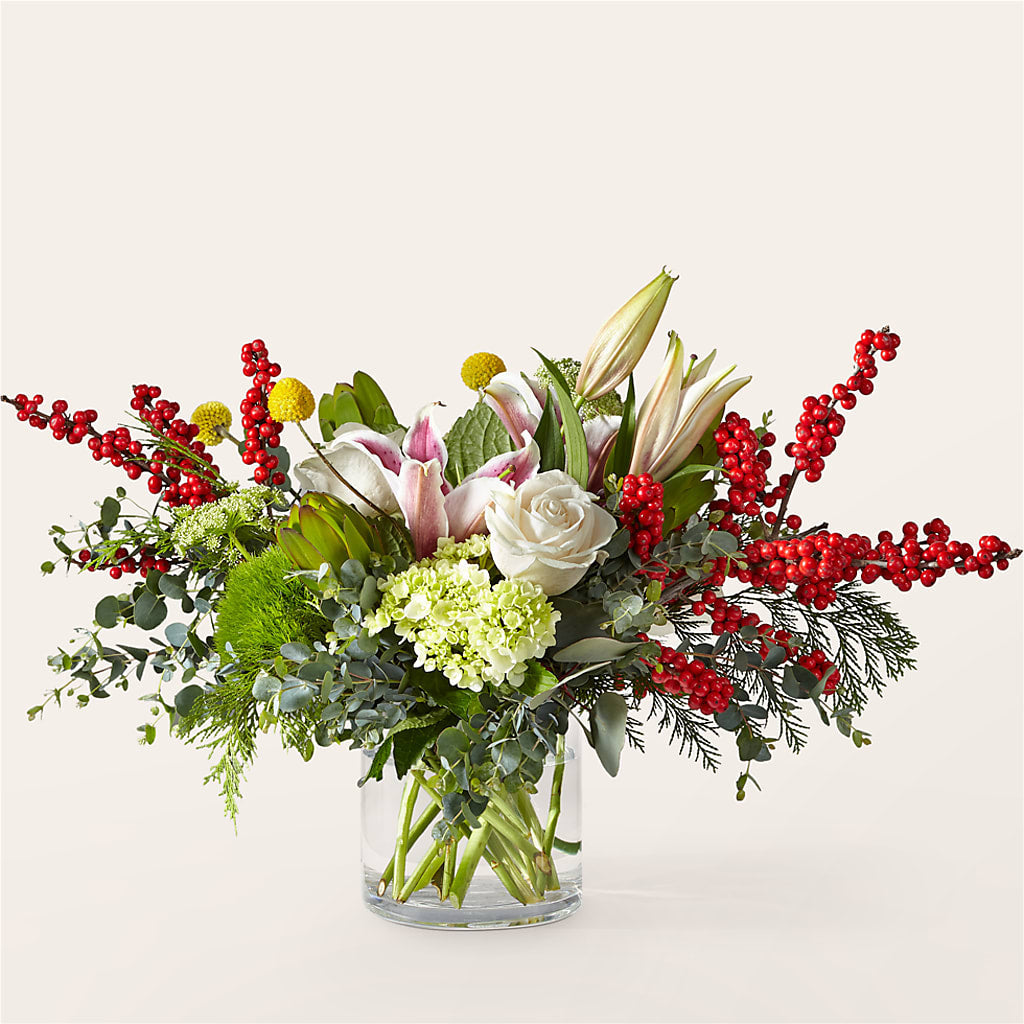 Berry & Bright Bouquet – SCOTT'S FLOWERS, Amarillo TX