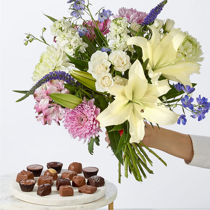 Winter Celebration Bouquet – SCOTT'S FLOWERS, Amarillo TX