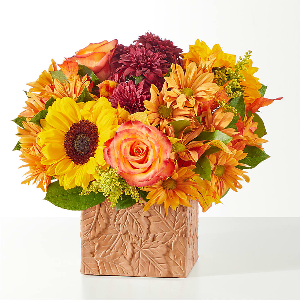 The Outdoors Bouquet – SCOTT'S FLOWERS, Amarillo TX
