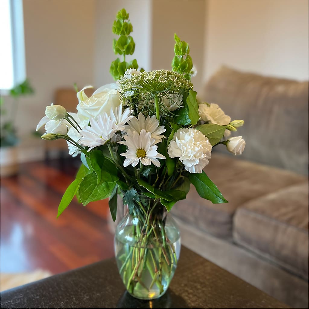 Classic Ivory – A Florist Original – SCOTT'S FLOWERS, Amarillo TX