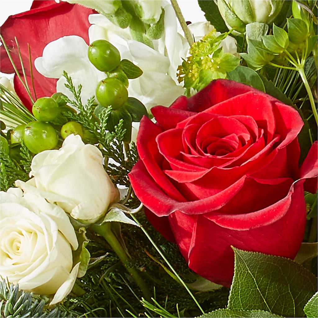 Deck the Halls Bouquet – SCOTT'S FLOWERS, Amarillo TX